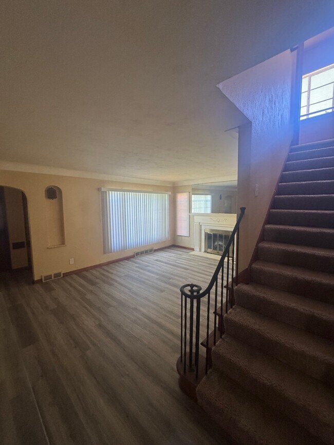 Foto del edificio - 922 Secor Rd