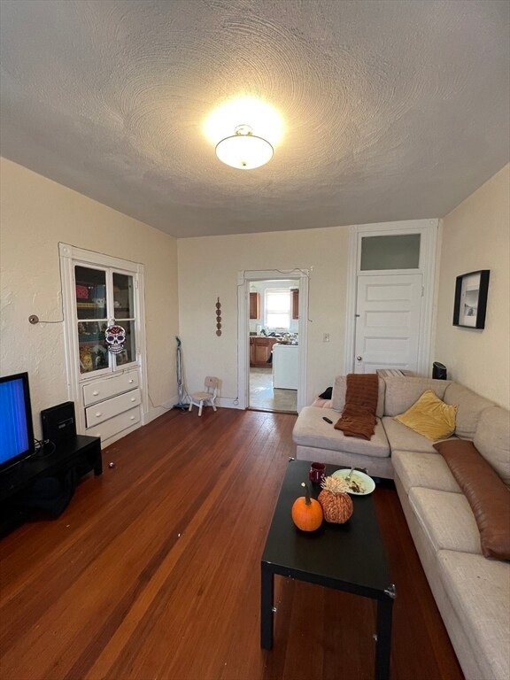 Foto del edificio - 36 Melendy Ave