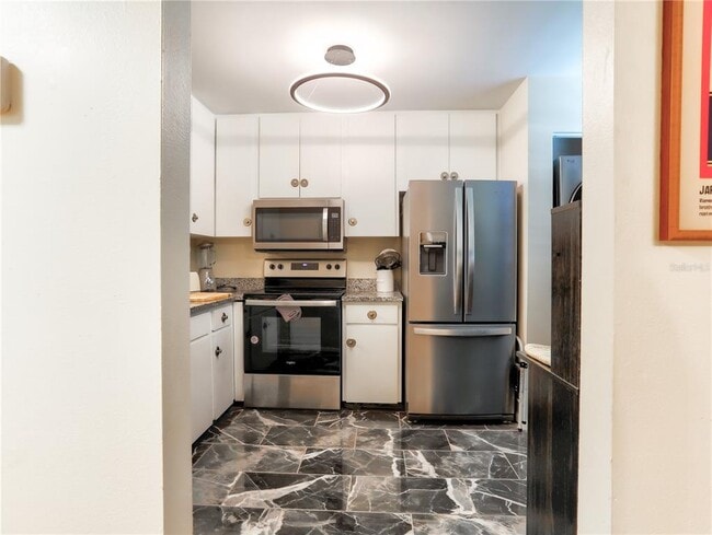 Building Photo - 322 Timber Lake Dr