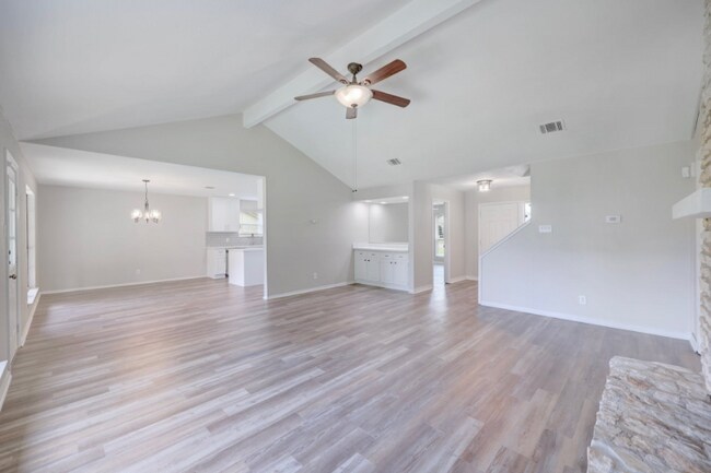 Foto del edificio - 200 Woodmont Dr