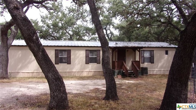 Building Photo - 210 Moss Oaks Dr