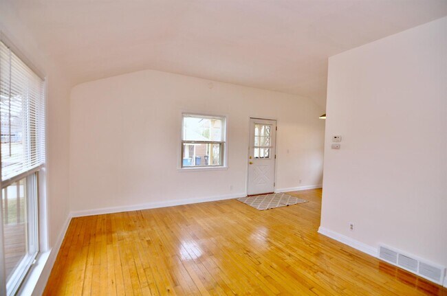 Building Photo - 2321 Pittsfield Blvd
