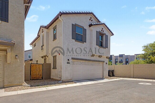 Foto del edificio - 8317 E Impala Ave