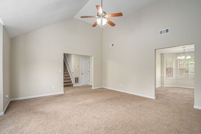 Foto del edificio - 5346 Salem Springs Dr