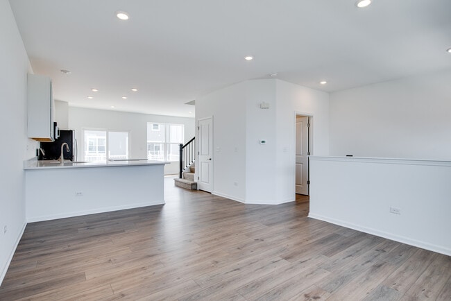 Building Photo - 25750 W Yorkshire Dr
