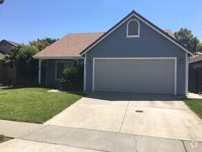 Building Photo - 267 Cavalier Way