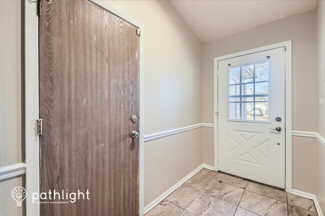 Foto del edificio - 536 Fessler Ave, Naperville, IL, 60565