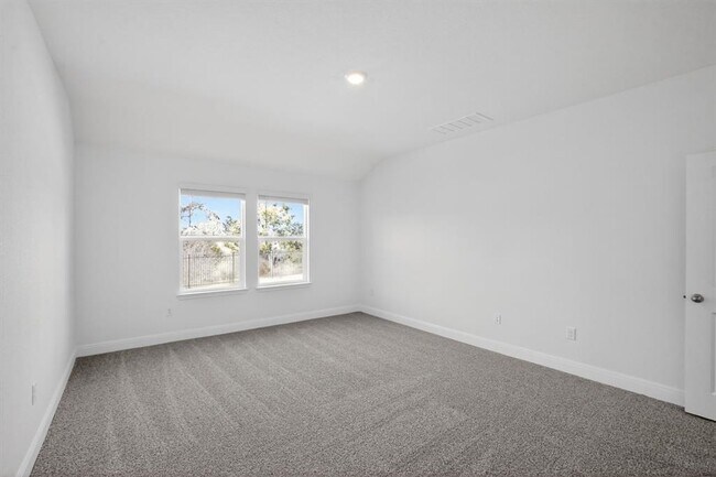 Foto del edificio - 289 Rivers Edge Dr