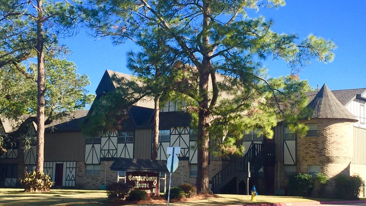 Canterbury House Apartments Houma, LA