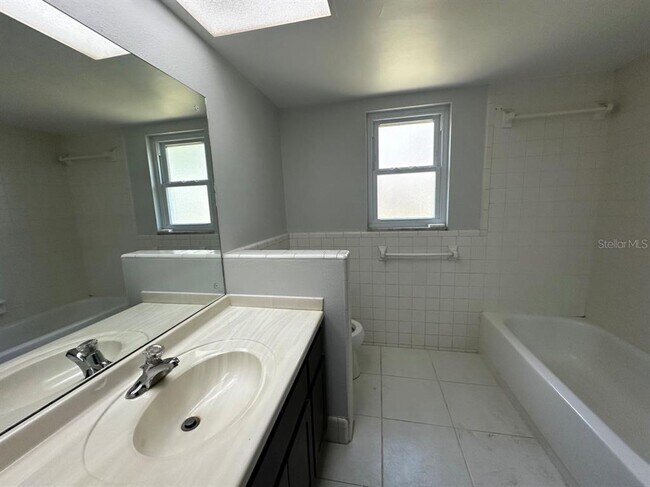 Foto del edificio - 12897 88th Ave