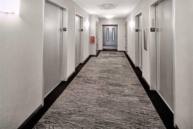 Foto principal - 7000 Boulevard E