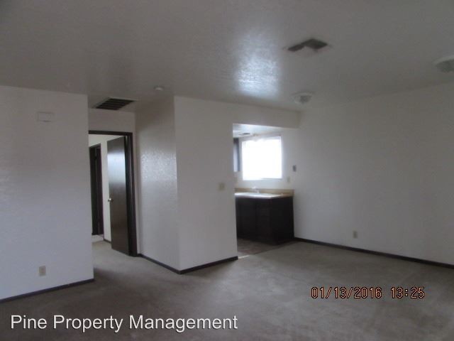 Foto del edificio - 837 Lake Blvd
