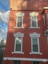 Building Photo - 1530 5th Ave
