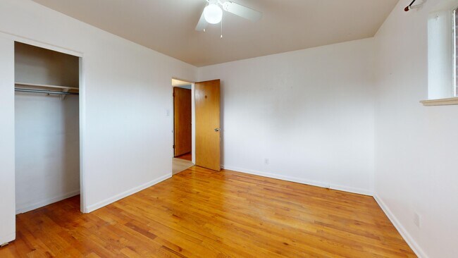 Foto del edificio - 1326 S Sherman St