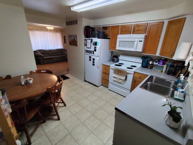 Foto del edificio - 1738 S 500 E