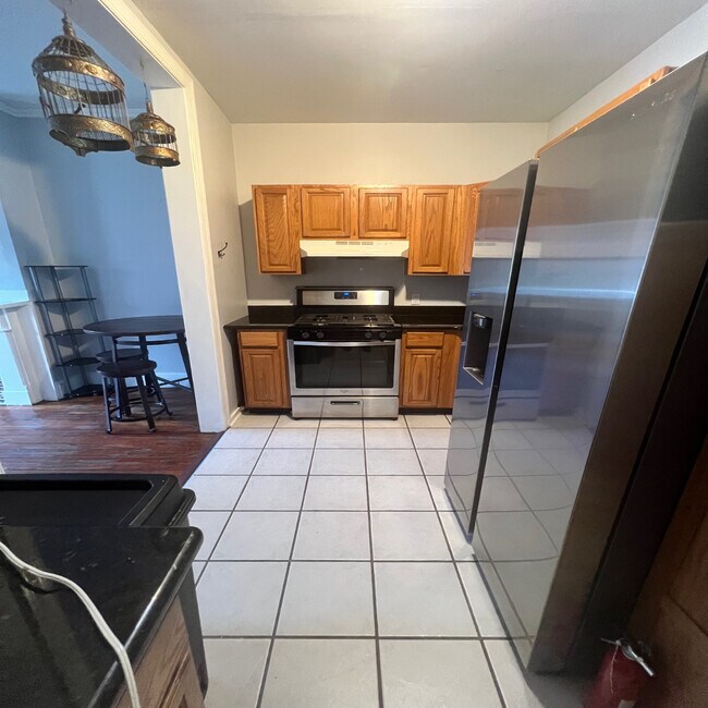 Building Photo - 22 N Preston St