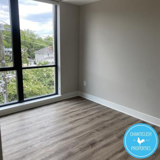 Foto del edificio - 615 W Peace St