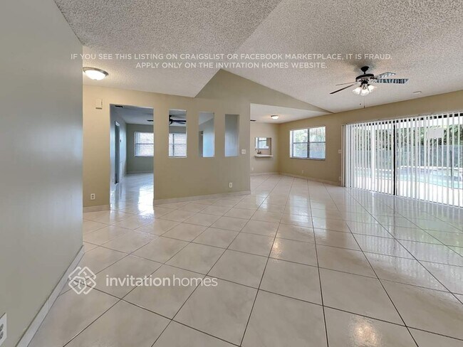 Foto del edificio - 454 Cactus Cir