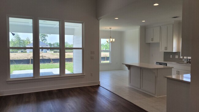 Foto del edificio - Must see 4 bedroom, 3 bath home!