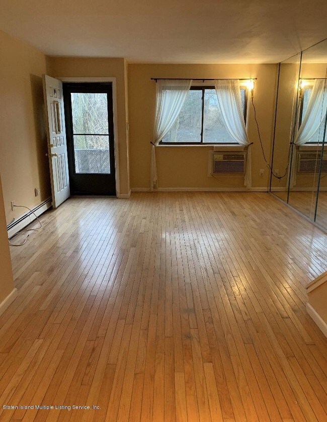 Building Photo - 360 Barlow Ave