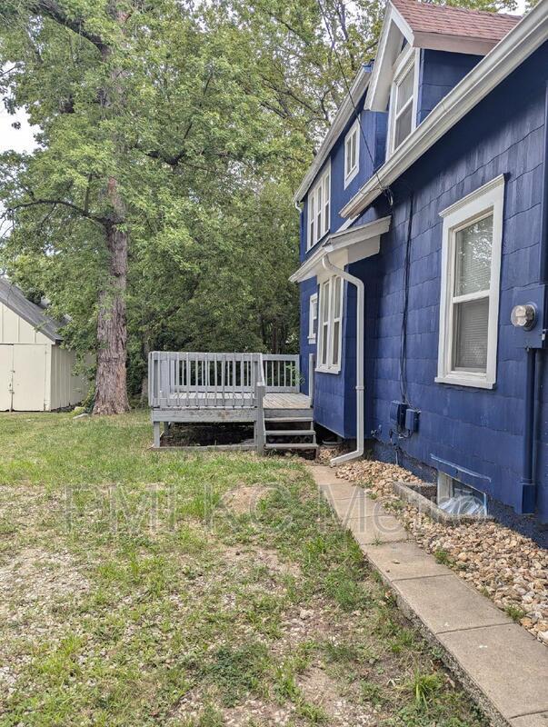 Foto del edificio - 724 S Grand Ave