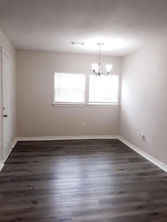 Dining room - 7324 N Martin Luther King Ave