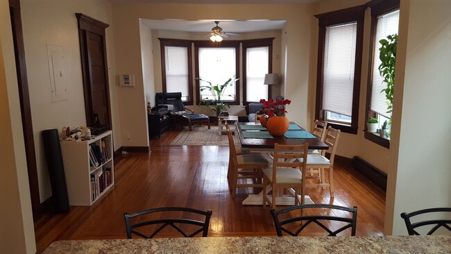 Building Photo - 78 Lawrence St