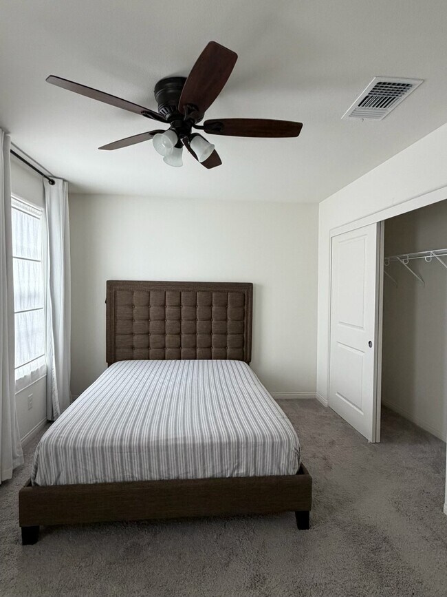 Foto del edificio - 9652 Preston Hl St