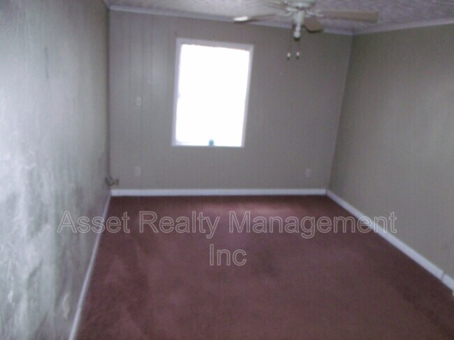 Building Photo - 8507 Foust Dr