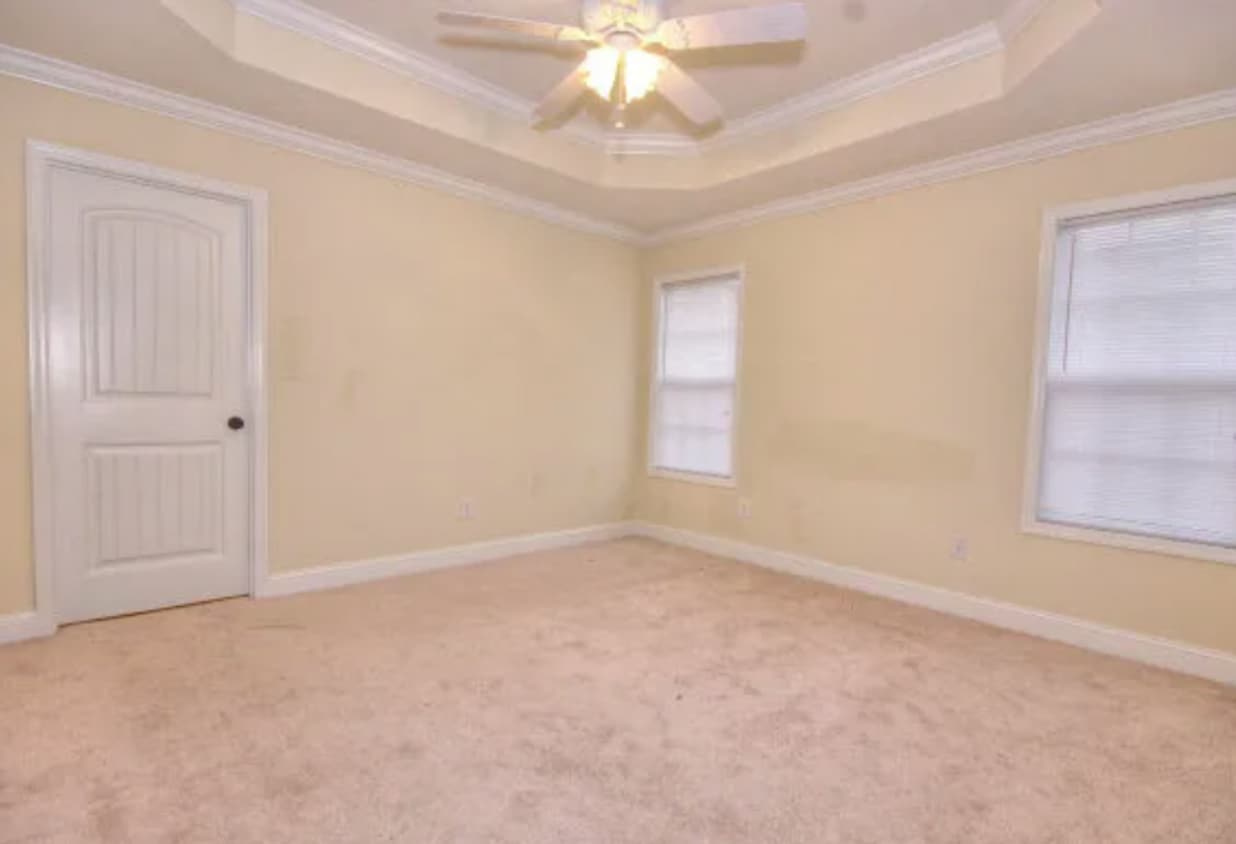 Foto del edificio - Peaceful 3-Bedroom Home on 1.78 Acres in Banks Lake Pointe – Just Minutes from Moody AFB