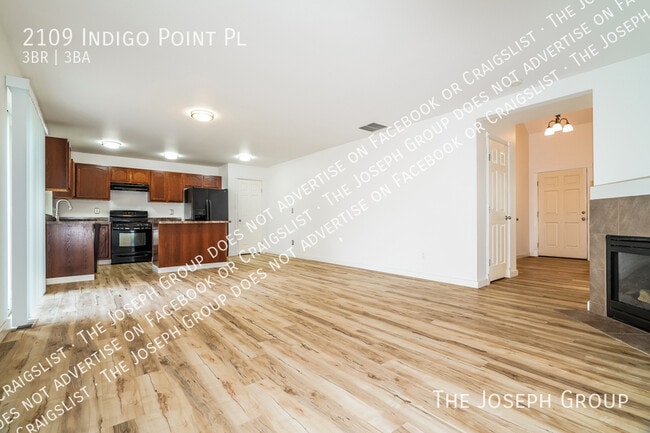 Foto del edificio - 2109 Point Pl SW