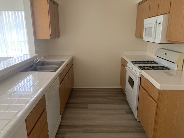 Foto del edificio - 4434 Apricot Rd