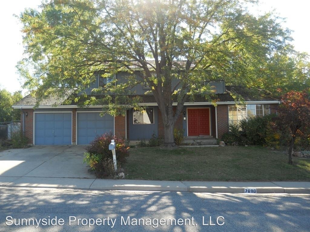 Foto principal - 7880 Grasmere Dr