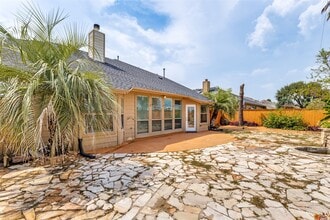 Building Photo - 212 Cedar Branch Dr