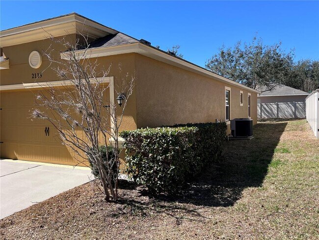Foto del edificio - 2115 Waseca Ln