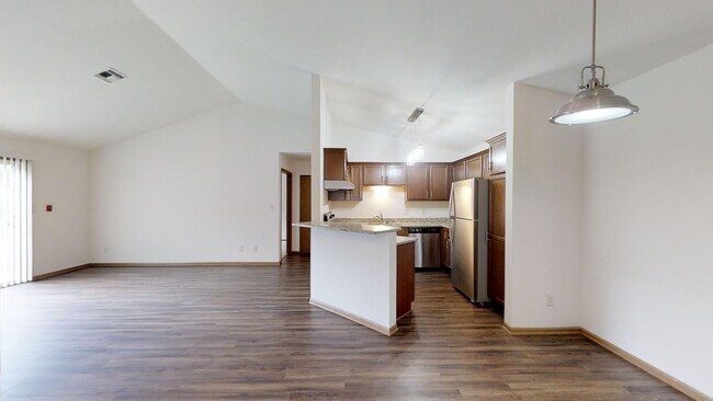 Foto del edificio - N86-W14328 Fond du Lac Ave