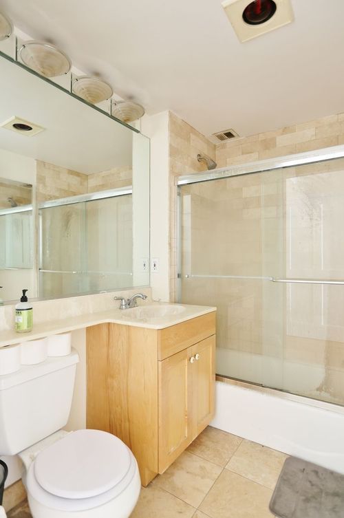 Foto del edificio - 535 E 13th St