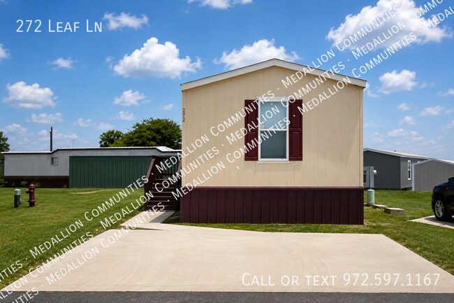 Building Photo - 272 Leaf Ln