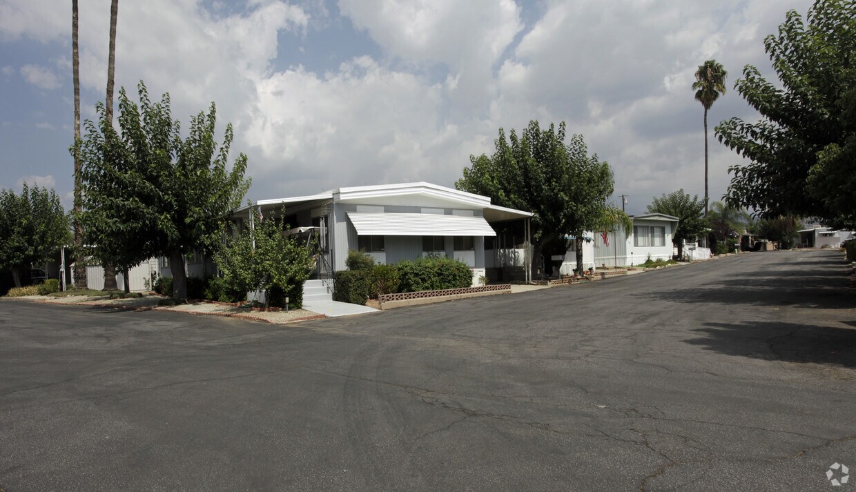 Foto del edificio - 13645 5th St