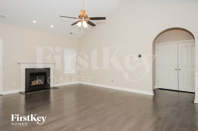 Foto del edificio - 109 Planters Dr