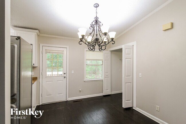 Foto del edificio - 4236 Flat Rock Rd