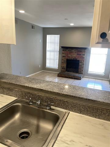 Foto del edificio - 9520 Royal Ln