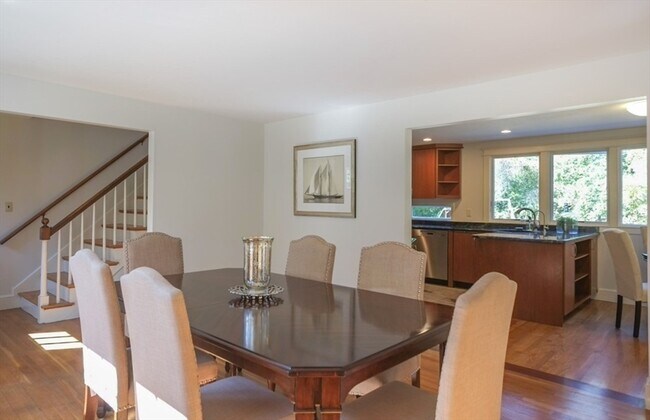 Foto del edificio - 73 Oxbow Rd