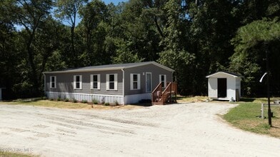 Building Photo - 1118 Old Tar Landing Rd