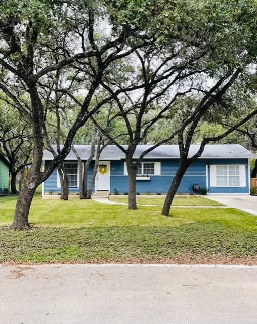 Building Photo - 4312 Lazy Oak Dr