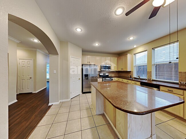 Foto del edificio - 8202 Freeman Drive
