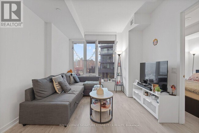 Building Photo - 50 Power St