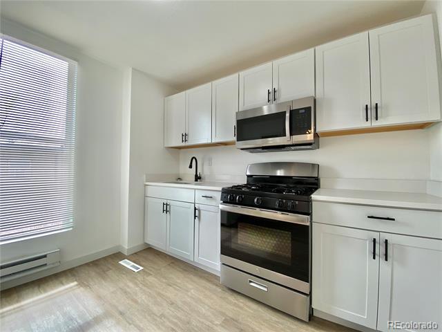 Building Photo - 2422 W Vermijo Ave