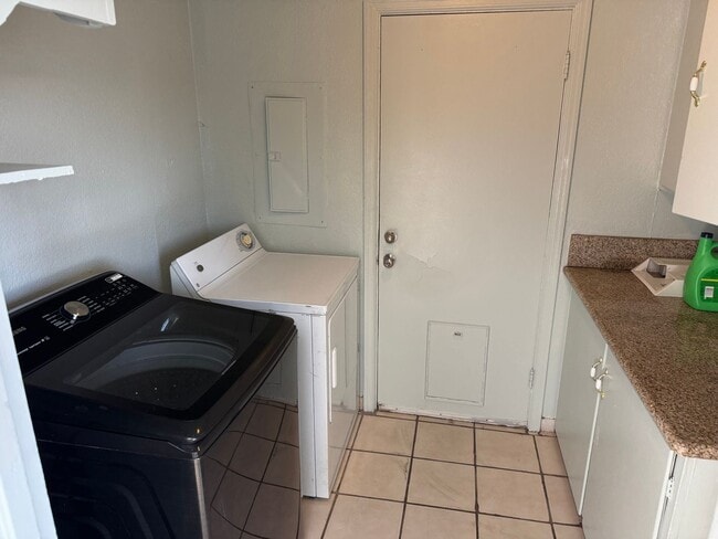 Foto del edificio - Downtown Home for Rent. Be near all the ac...