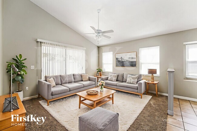 Foto del edificio - 601 Celito Dr